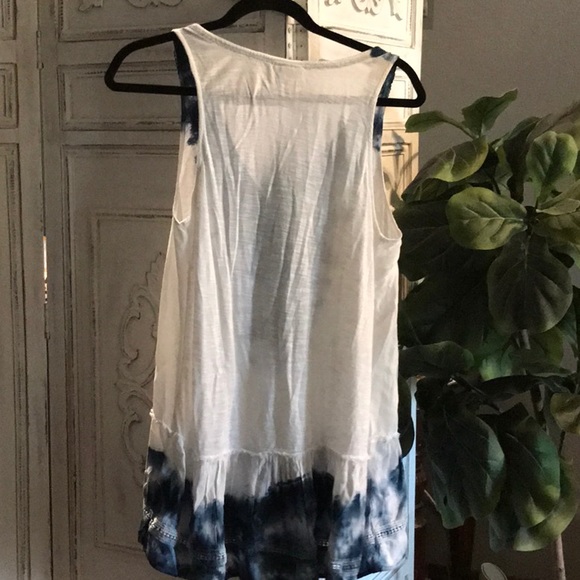 Tunic - Picture 3 of 4